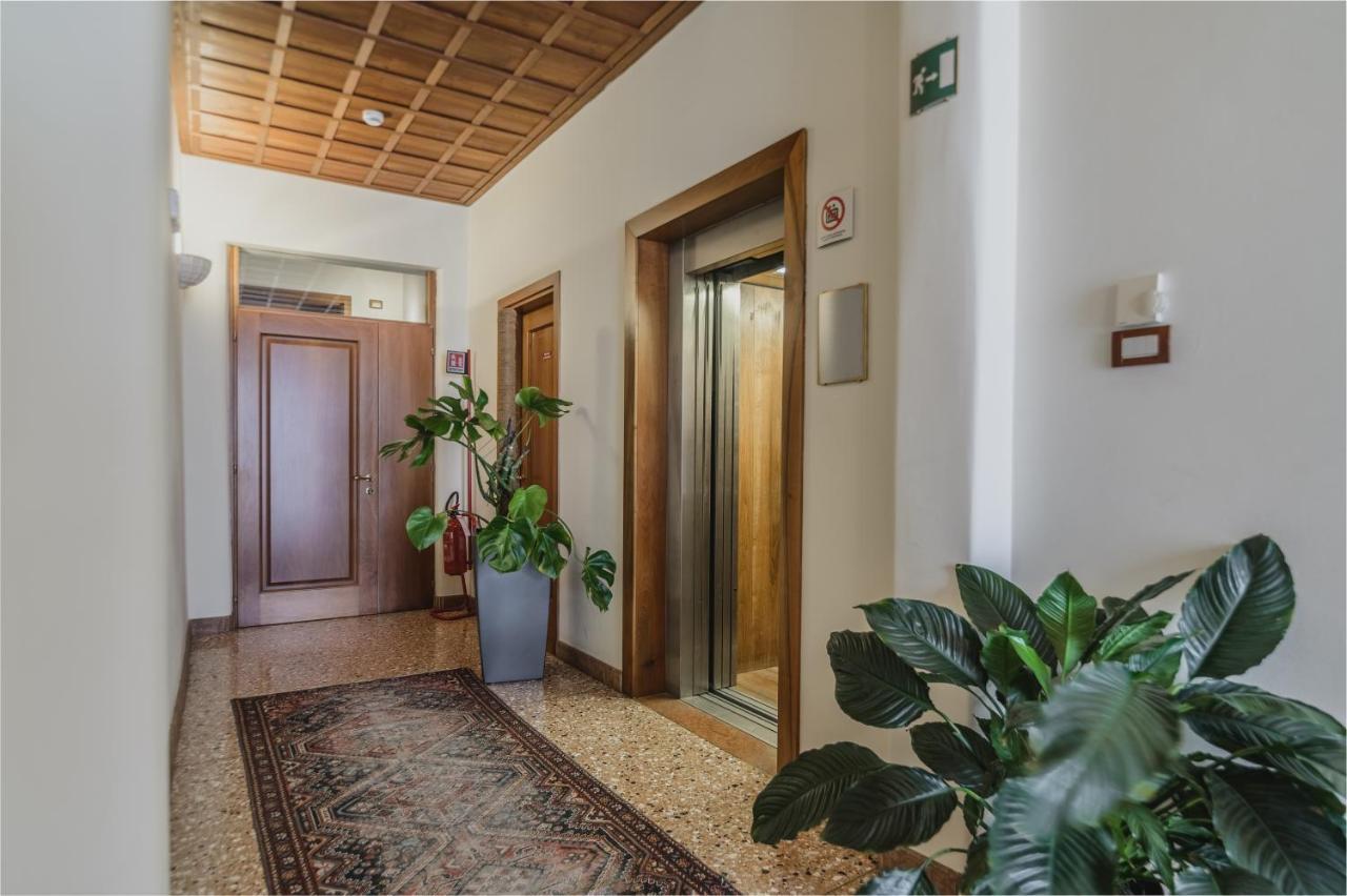 Le Camere Di Palazzo Bortolan Treviso Exterior foto
